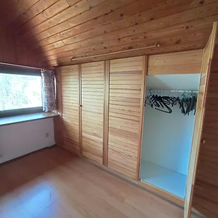 In-the-middle-of-nature Spacious Nest Brandenburg Airport *