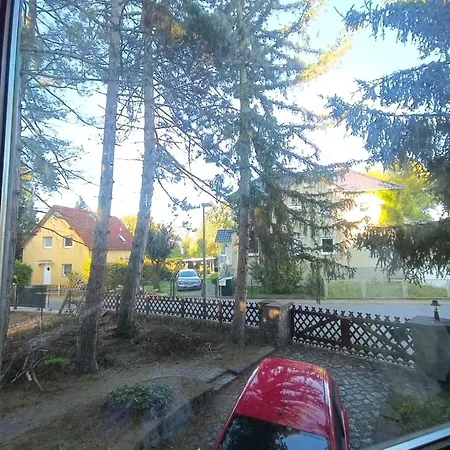 In-the-middle-of-nature Spacious Nest Brandenburg Airport *