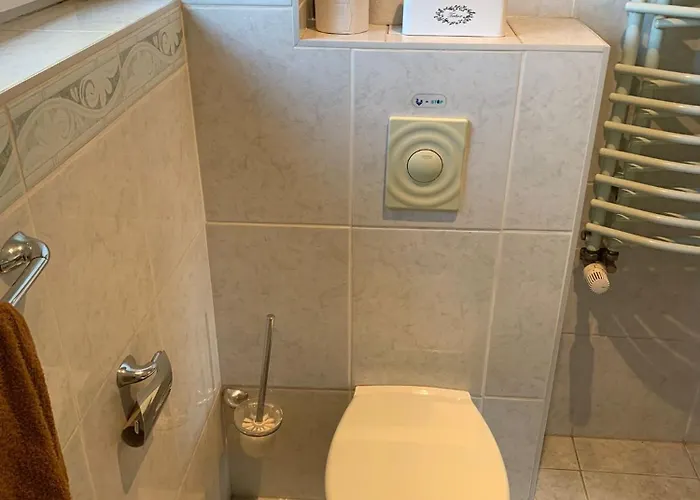 In-the-middle-of-nature Spacious Nest Brandenburg Airport Berlim