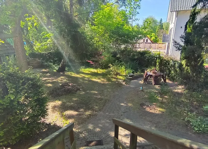 In-the-middle-of-nature Spacious Nest Brandenburg Airport Берлин